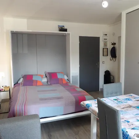 Apartment T2 A 2 Pas De La De St Cyprien *