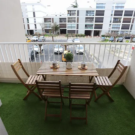 Apartment T2 A 2 Pas De La De St Cyprien